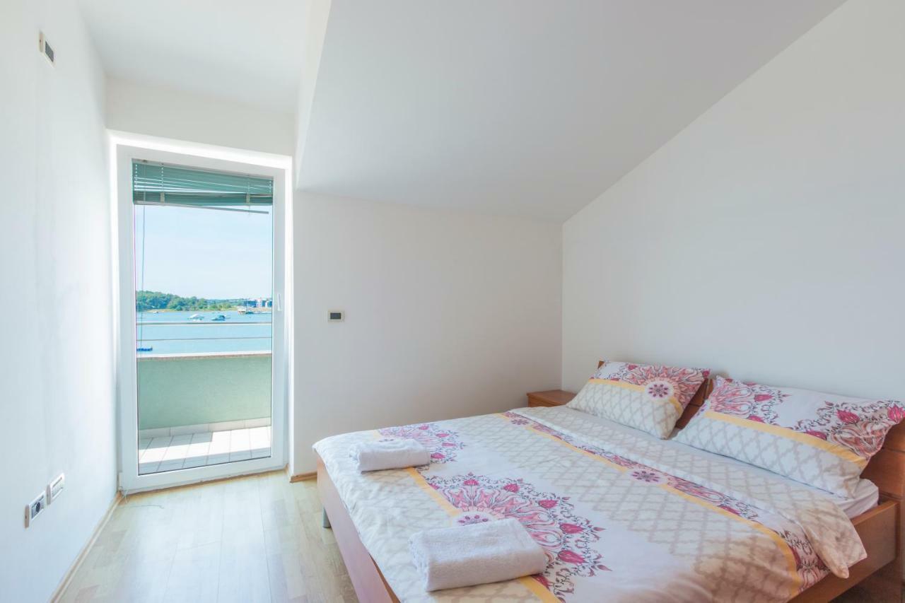 Apartments Riva Medulin Exterior foto